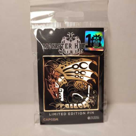 Rathalos Official Monster Hunter Collectible Pin Authentic Capcom Product - Picture 2 of 3